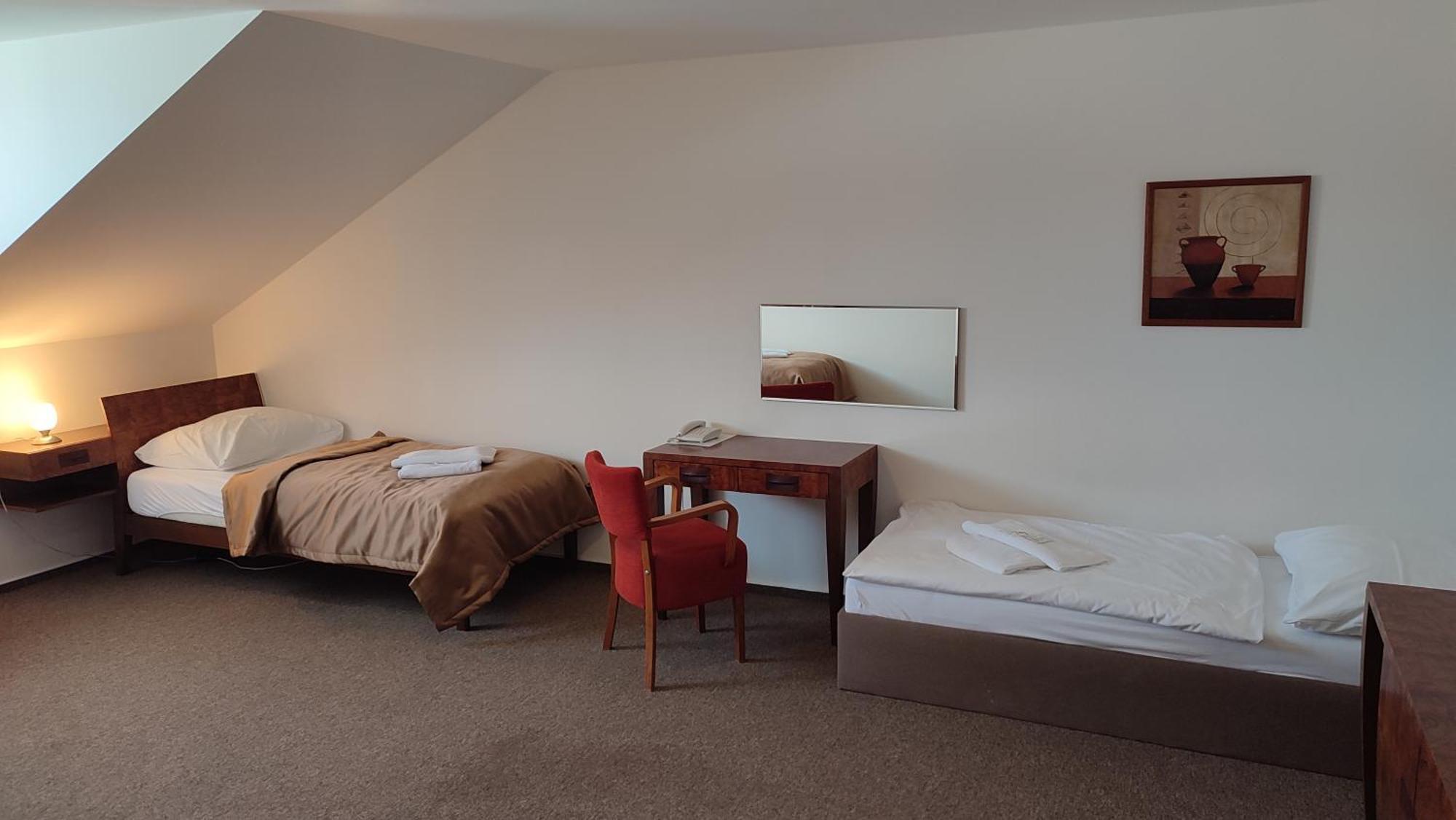 Hotel Vion Zlaté Moravce Exteriör bild
