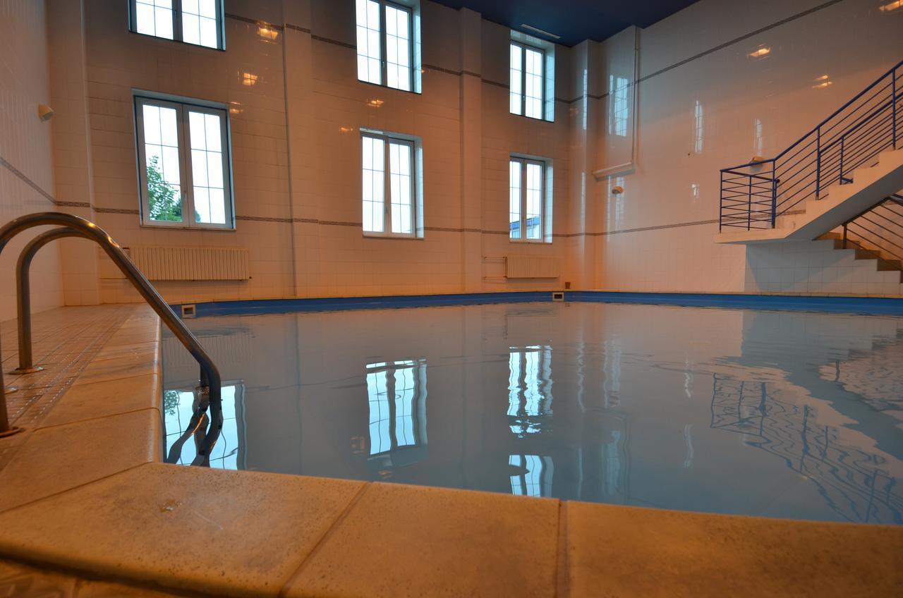 Hotel Vion Zlaté Moravce Exteriör bild